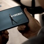 中国に見せつけるように「これが『本当の巻き取り式スマホ』」…ＬＧローラブルに対する好評あふれる