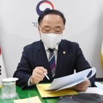 米財務長官「韓国の危機克服に韓米通貨スワップ重要」