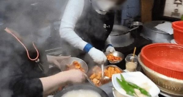【画像】韓国の食堂、おかずを再利用ｗ