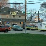 米飲食店で深夜に銃乱射　３人死亡、３人けが　容疑者特定