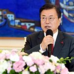 文大統領が８年ぶりに商工人の日行事に出席「経済反騰の時間近付く」