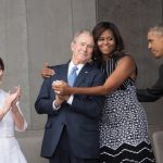 ブッシュ元大統領、国民の党派分断を指摘　ミシェル夫人との交流振り返り