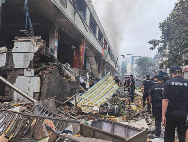 【閲覧注意】中国湖北省、巨大食品マーケットが爆発　死者11～20人、負傷者175人（ショッキング映像）