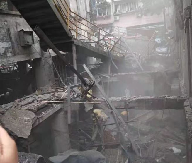【閲覧注意】中国湖北省、巨大食品マーケットが爆発　死者11～20人、負傷者175人（ショッキング映像）