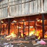 南アフリカの暴動とベトナムの新型コロナ急増…苦しむサムスン海外工場