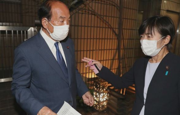 立憲民主党の生方議員が県連幹部の地位を辞任することになり野党陣営は幕引きを図っている模様 立憲民主党の生方議員が県連幹部の地位を辞任することになり野党陣営は幕引きを図っている模様