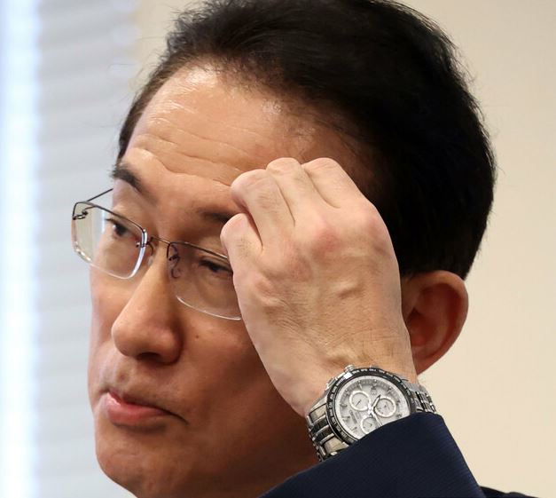 岸田首相の高級腕時計の件で一部の人間がSNSで暴れまくる色々な意味で笑えない事態が発生中