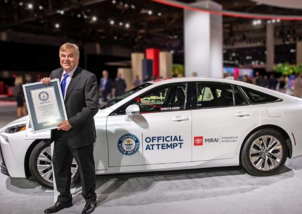 日本製の燃料電池自動車が世界新記録を達成してギネスブックに登録されてしまったと判明