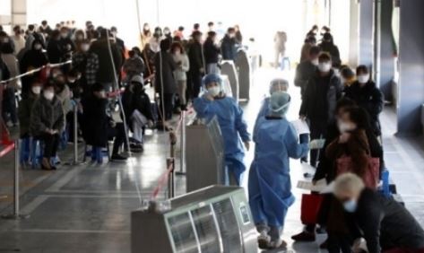 【速報】韓国の新規感染者数が4444人で不吉な数字に 【速報】韓国の新規感染者数が4444人で不吉な数字に