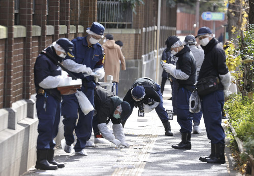 襲撃直後に「俺は死ぬしかない」、自らに包丁向けた少年…「落ち着いて」東大職員なだめる