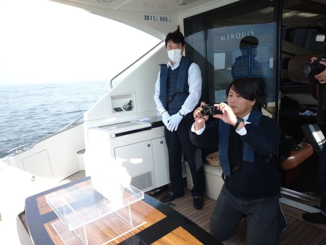 海洋散骨、葬祭会社の「お見送り」に同行した 急拡大の背景に墓じまいも 海洋散骨、葬祭会社の「お見送り」に同行した 急拡大の背景に墓じまいも