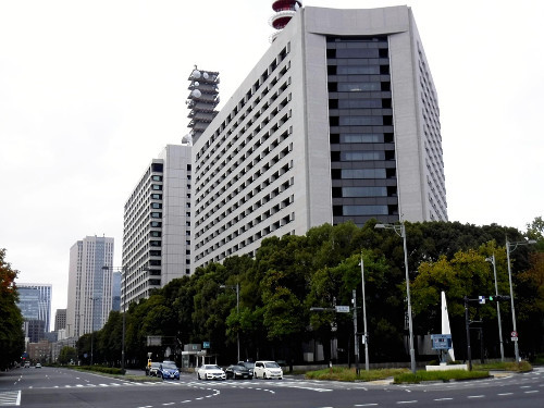 歌舞伎町で「トー横の王」と呼ばれた男逮捕、１３歳の女子中学生にみだらな行為か