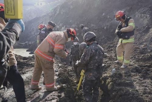 【韓国経済崩壊】オミクロン爆発と原材料高騰でパニック状態w 【韓国経済崩壊】オミクロン爆発と原材料高騰でパニック状態w