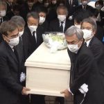 【速報】石原慎太郎氏に最後の別れ　きょう家族葬　自宅から出棺