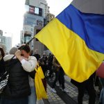 侵攻、引き裂かれる人々　「ロシアの親族、信じてくれない」　在日ウクライナ人ら涙のデモ・東京