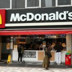 風当たり強くマクドナルドもロシアから消える「人的被害無視できない」コカ・コーラはどうする