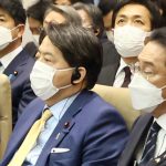 林外相、ゼレンスキー大統領演説中に「あくび」報道　辛坊治郎が言及