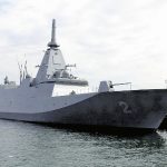 新型護衛艦「くまの」横須賀基地に配備、高いステルス性に初の機雷対処能力