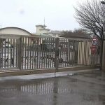 駐屯地正門で警備中の陸自隊員（19）が小銃発砲　自殺か