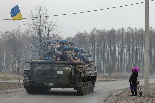 ゼレンスキー大統領怒り、ロシア軍がキーウ州から撤退も「遺体にまで地雷」