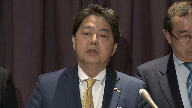 ウクライナ避難民が政府専用機で到着へ　受け入れ急ぐ背景は