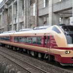 あの「国鉄色」の特別車両も登場　東北新幹線不通で臨時快速運行中