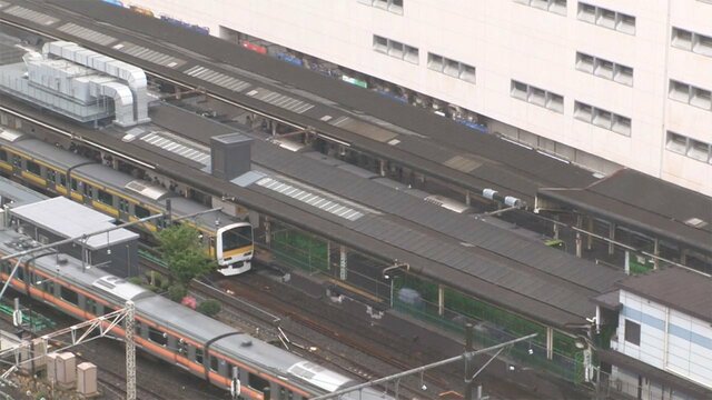 【速報】新宿区・沿線火災でJR山手線が運転見合わせ　ケガ人情報なし