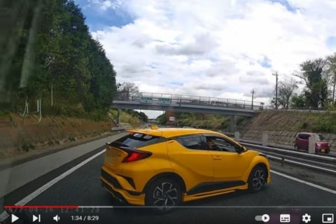 高速道路の中央で「車体を横向き」　生々しい「あおり運転」動画、ネットで話題に