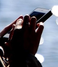 妻に「今までありがとう」…遭難直前に電話か 言葉詰まらせる親族 妻に「今までありがとう」…遭難直前に電話か 言葉詰まらせる親族