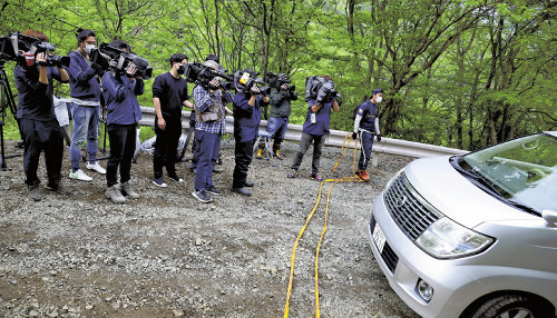 骨発見の山道はキャンプ場から一本道…「地元の人もほとんど通らない所」