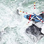２０ｍの風、うねる波４ｍ…不明１５人と船体の捜索難航