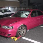 横断歩道ない道路歩いて渡ろうと…夫婦2人が走ってきた乗用車にはねられ死亡 運転していた43歳男を逮捕
