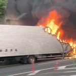 【速報】「タイヤがバーストして火が・・・」朝の関越道でトラックが大炎上　埼玉県