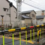 死亡事故の原因は　「かなり危険な踏切」全盲の記者が現場で体験