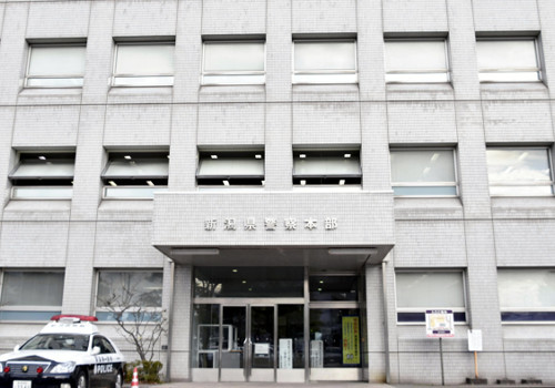 妻と長女を絞殺した元看護師、スマホ検索履歴に「死体遺棄」「首つり」…自宅から塩化カリウム