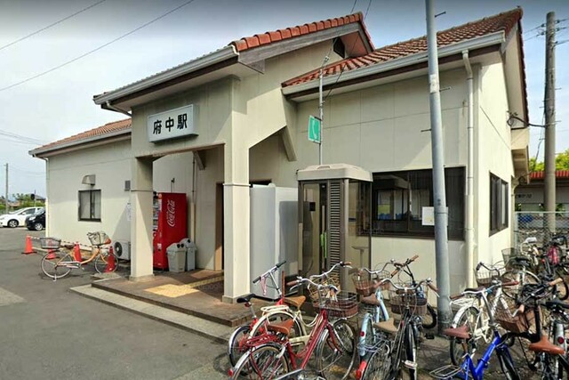 地方の「老朽駅舎」が超簡素に変貌！ コスト削減の痛い代償、「トイレがない」と悲鳴も