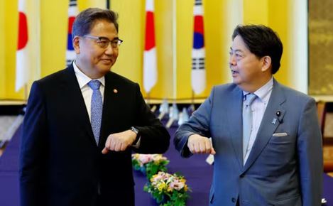 日本、韓国へ警戒緩めず　徴用工で具体策なく