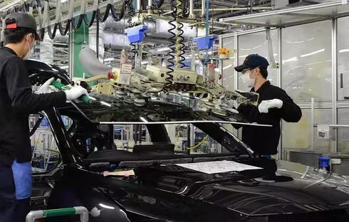 日本の製造業が円安により復活しまくっていると調査で判明、全体の7割がメリットを甘受している模様 日本の製造業が円安により復活しまくっていると調査で判明、全体の7割がメリットを甘受している模様