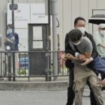 安倍元総理銃撃 奈良市在住の山上徹也容疑者を殺人未遂の疑いで逮捕