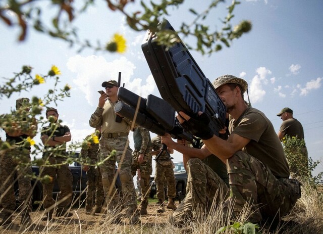 「ロシア軍、ウクライナ南部で戦力増強」　英国防省が分析