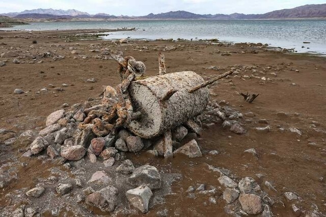 第二次世界大戦の不発弾から白骨化した遺体まで… 干ばつの影響で「思いもよらぬ発見」が世界各地で相次ぐ