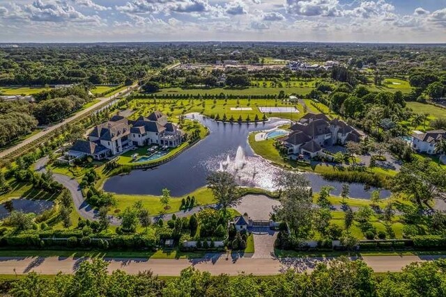 双子の兄弟が住んでいたフロリダ州のツイン豪邸、約72億円で売り出し中