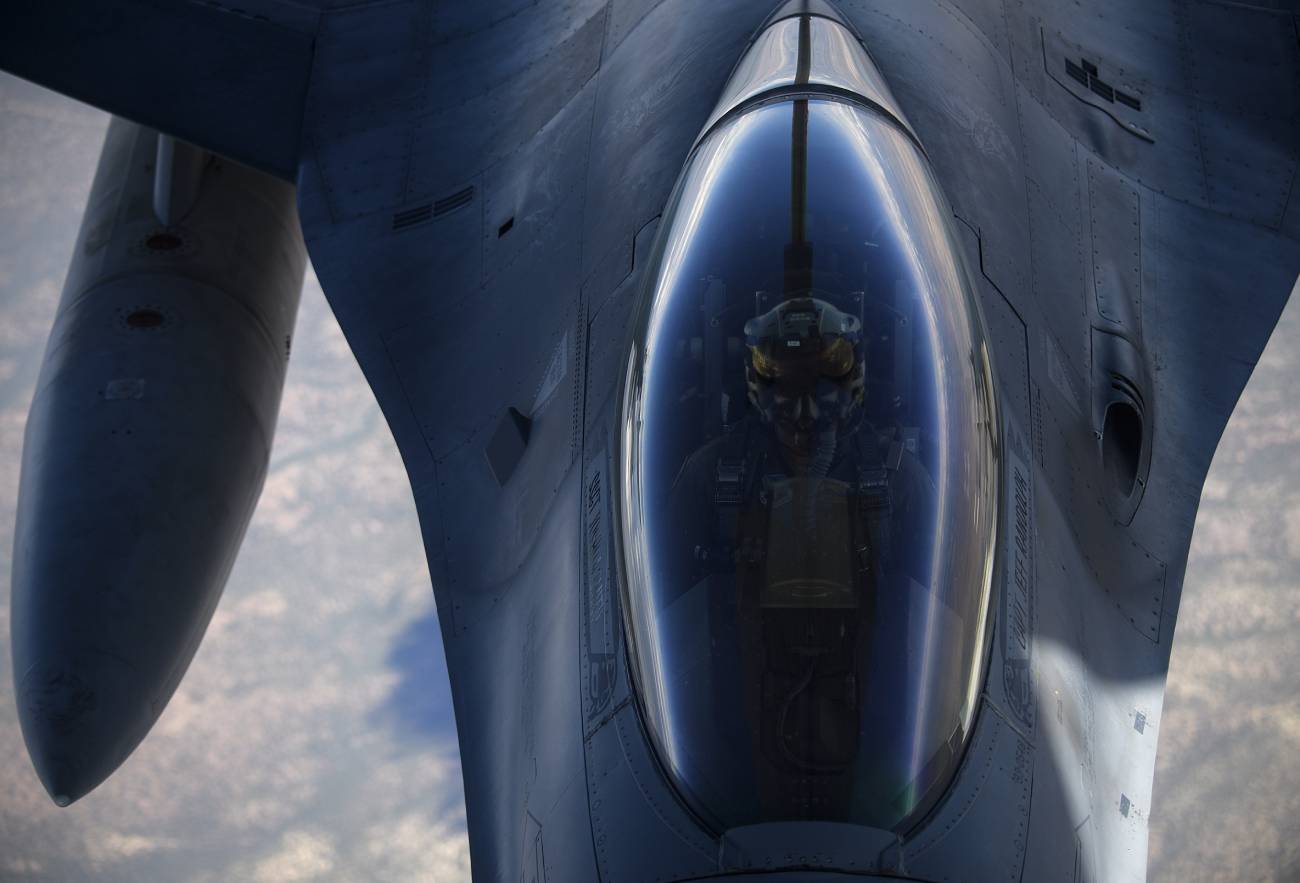 米空軍、F-16の後継機＝MR-Xについて新規設計とT-7ベースを検討中