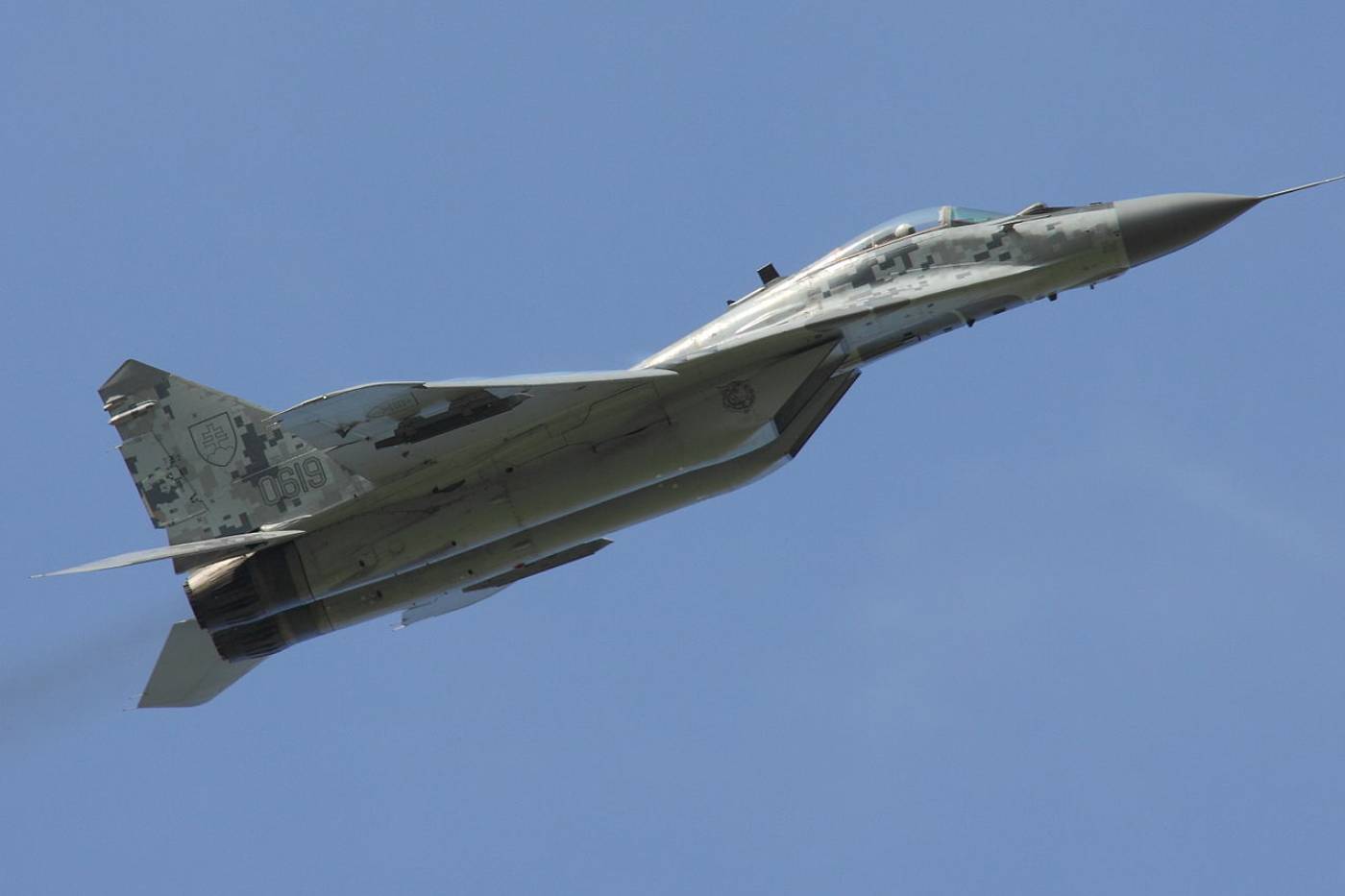 MiG-29をウクライナに売却するスロバキアの計画、国民からの支持は半数止まり