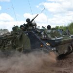 スペインがウクライナ支援を発表、M113、防空システム、野戦砲を提供