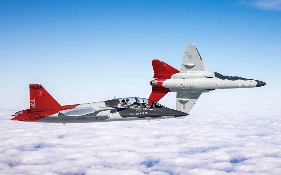 米空軍、F-16の後継機＝MR-Xについて新規設計とT-7ベースを検討中