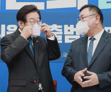 韓国文在寅の仲間が大統領選で敗れる ⇒ 賄賂容疑で送検w 韓国文在寅の仲間が大統領選で敗れる ⇒ 賄賂容疑で送検w