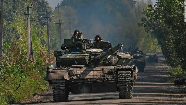 ウクライナ軍、南部で「前進」　米国防長官