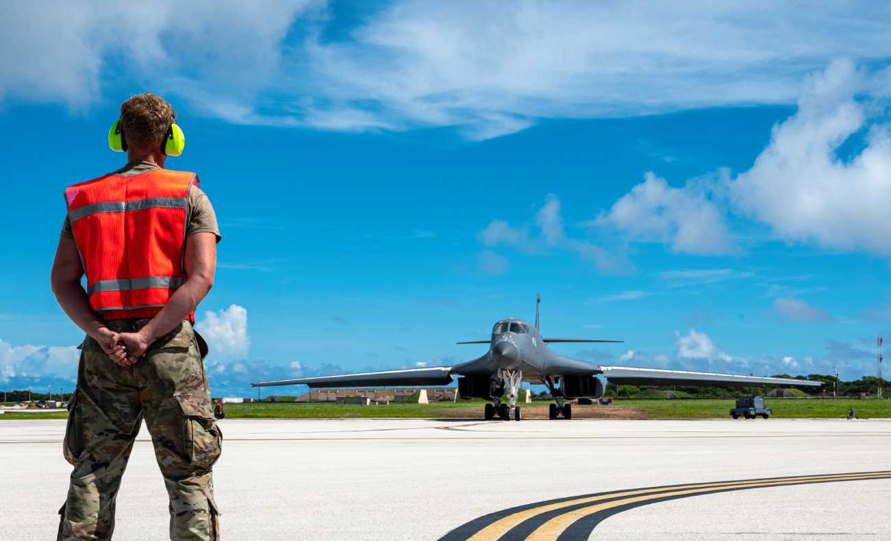 米空軍の戦闘機は嘉手納基地から撤退しません、今後も常駐する予定