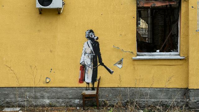 ウクライナに新作壁画７点、バンクシーが確認